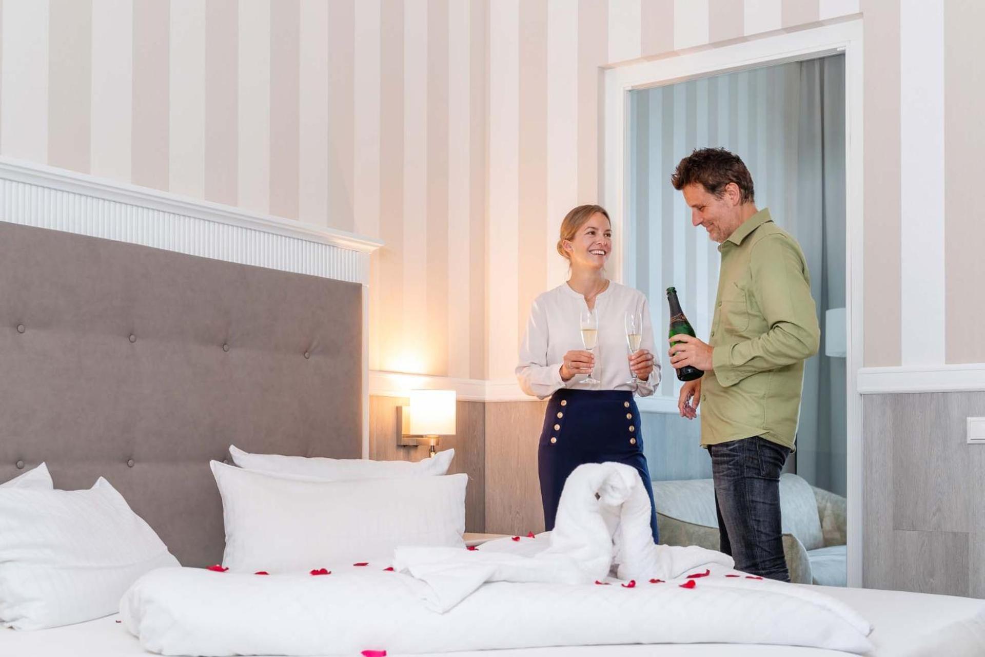Resort Hotel IV Jahreszeiten Zingst Extérieur photo